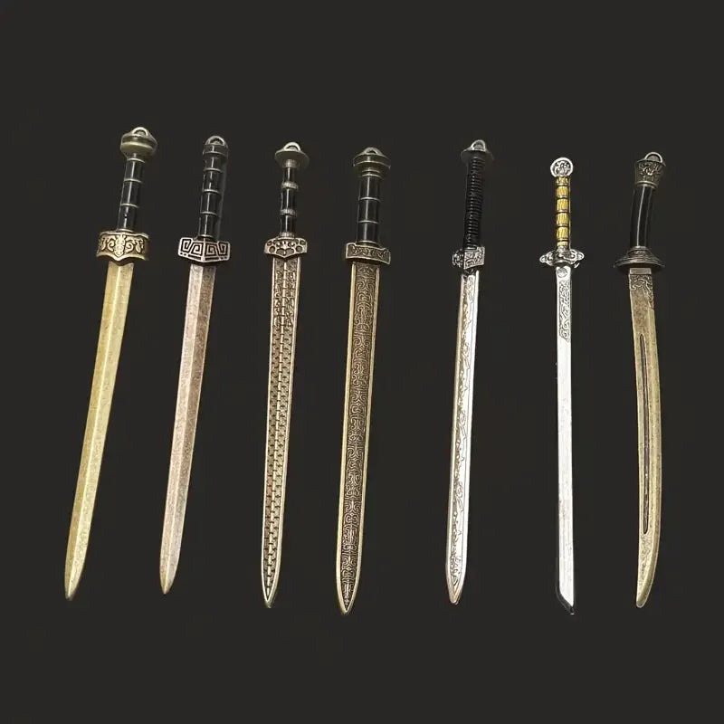 7 Parça Minyatür Anahtarlık Kılıç Koleksiyon Seti- 12 cm Metal Alaşımlı Dekoratif Kılıç Anahtarlık Hediyelik Set